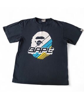 Bape size medium men’s Black T-Shirt with Iconic Logo
Bathing with apes